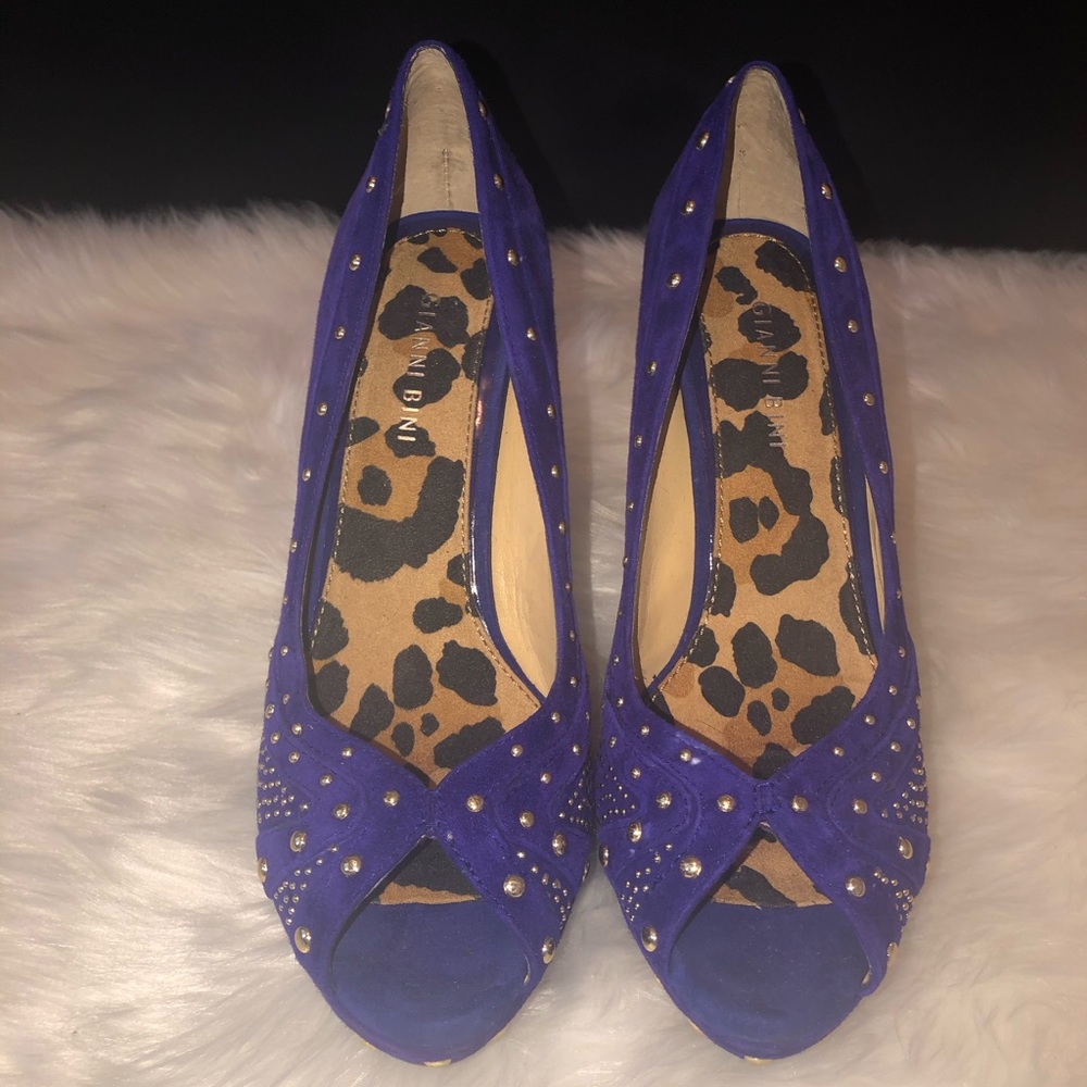 Gianni Bini Purple Suede Heels